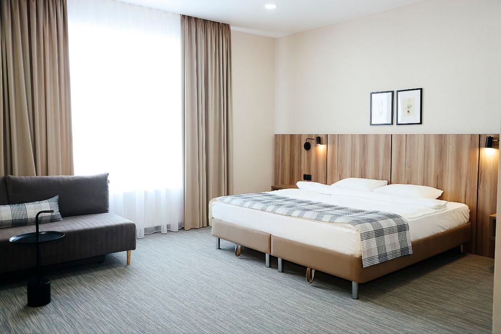 Лето — Двухместный номер с 1 кроватью полулюкс