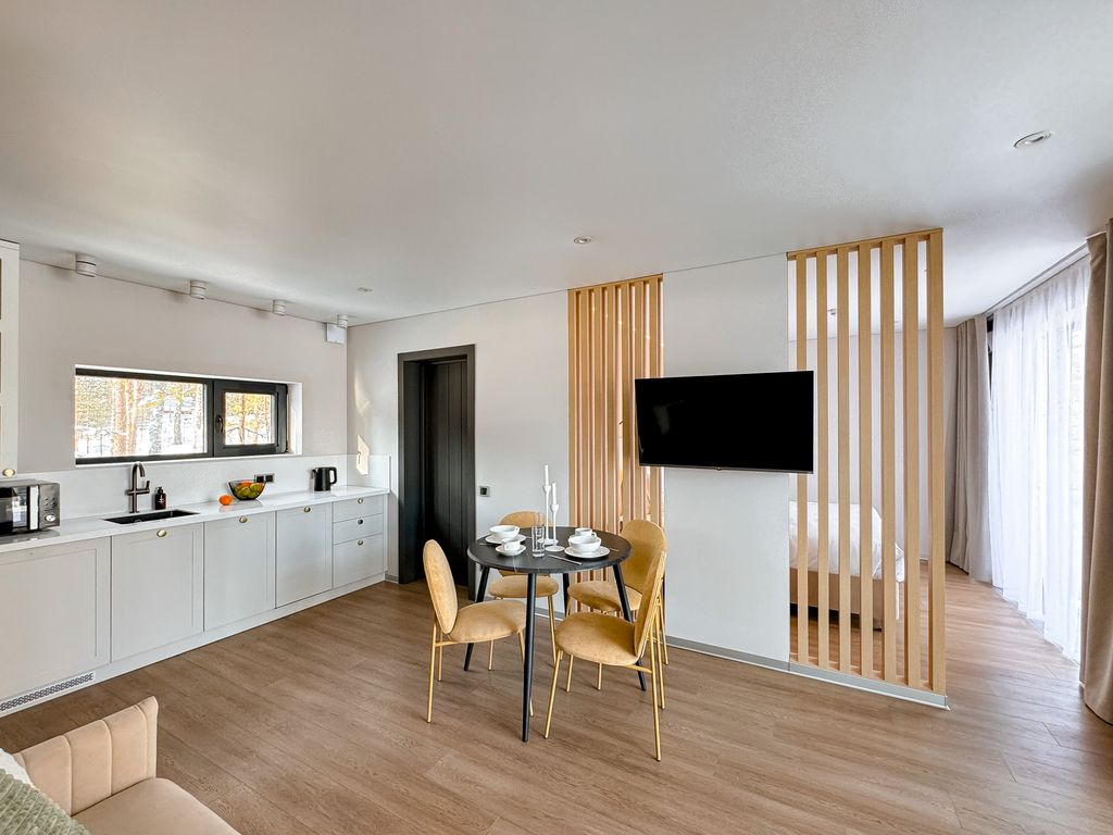 Парк-отель Вудлэнд — Дом с общей террасой и видом на озеро, завтрак включен