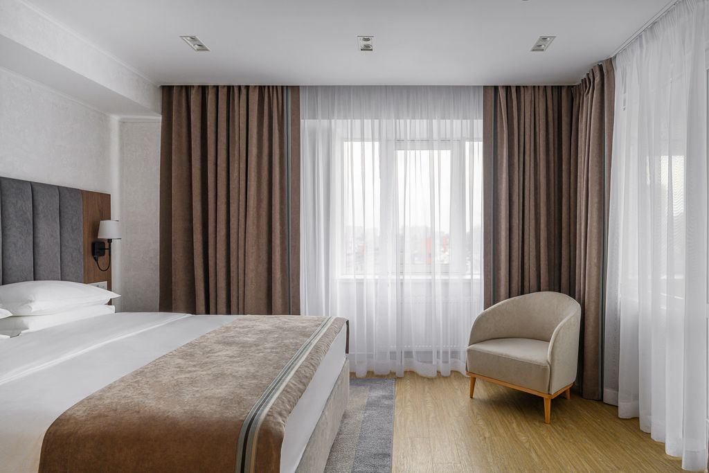 Grand Hotel by Leeprime — Двухместный номер с 1 кроватью Представительский люкс