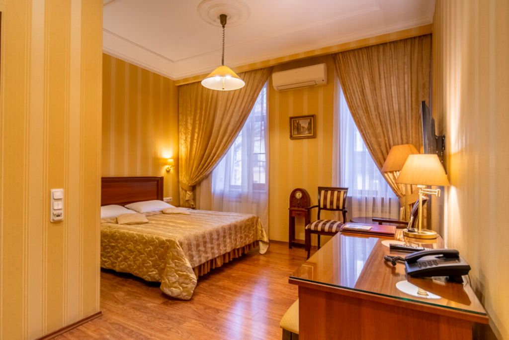 Камердинеръ — Двухместный номер с 1 кроватью улучшенный