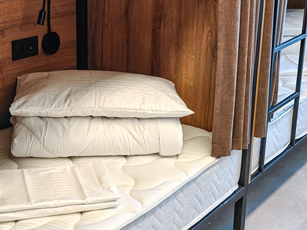 Хостел ДК — Многоместный женский номер Место в шестиместном номере