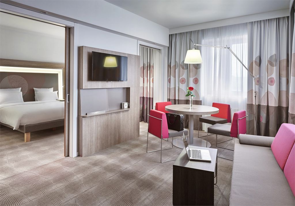 Novotel Москва Киевская — Четырёхместный номер suite