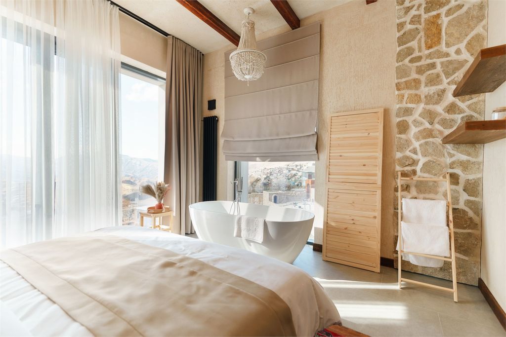 Чох Россо — Двухместный номер с 1 кроватью люкс с французским балконом с ванной с видом на аул Гамсутль и село Чох