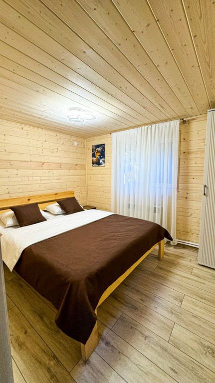 Имуно — Дом Барнхаус №1