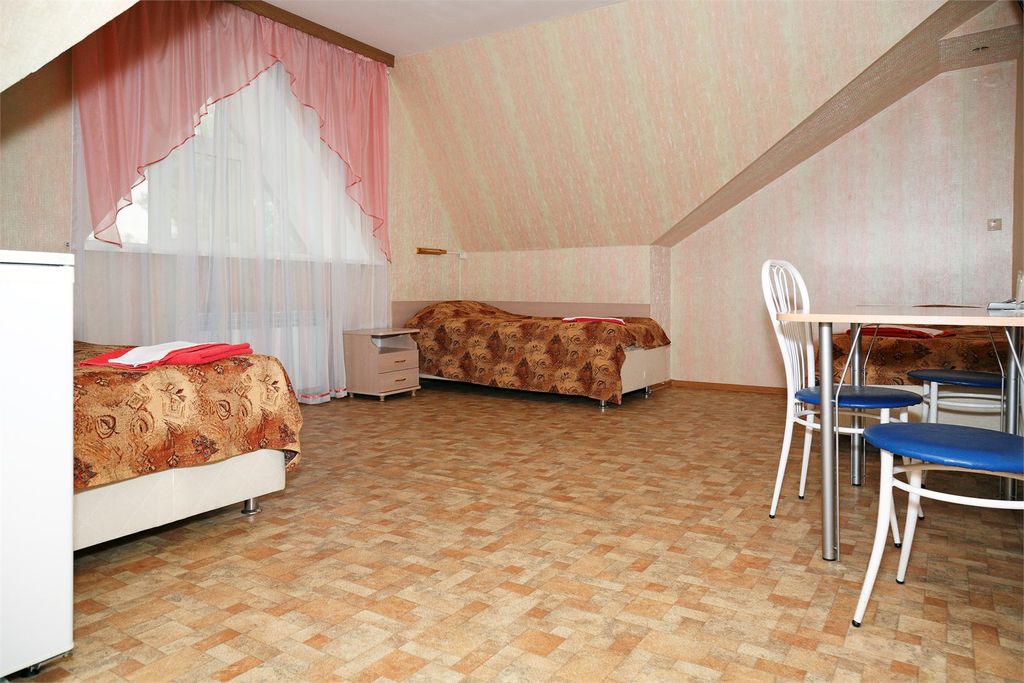 Дилижанс — Многоместный смешанный номер хостел