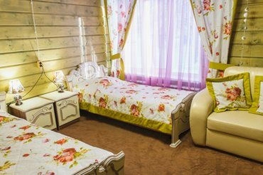 Вотчина — Двухместный номер с 2 отдельными кроватями 8 Терем Времена года №2 Весна