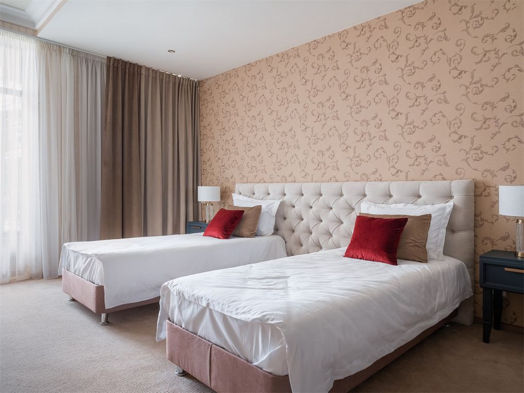 Золотой дельфин — Двухместный номер с 2 отдельными кроватями стандарт