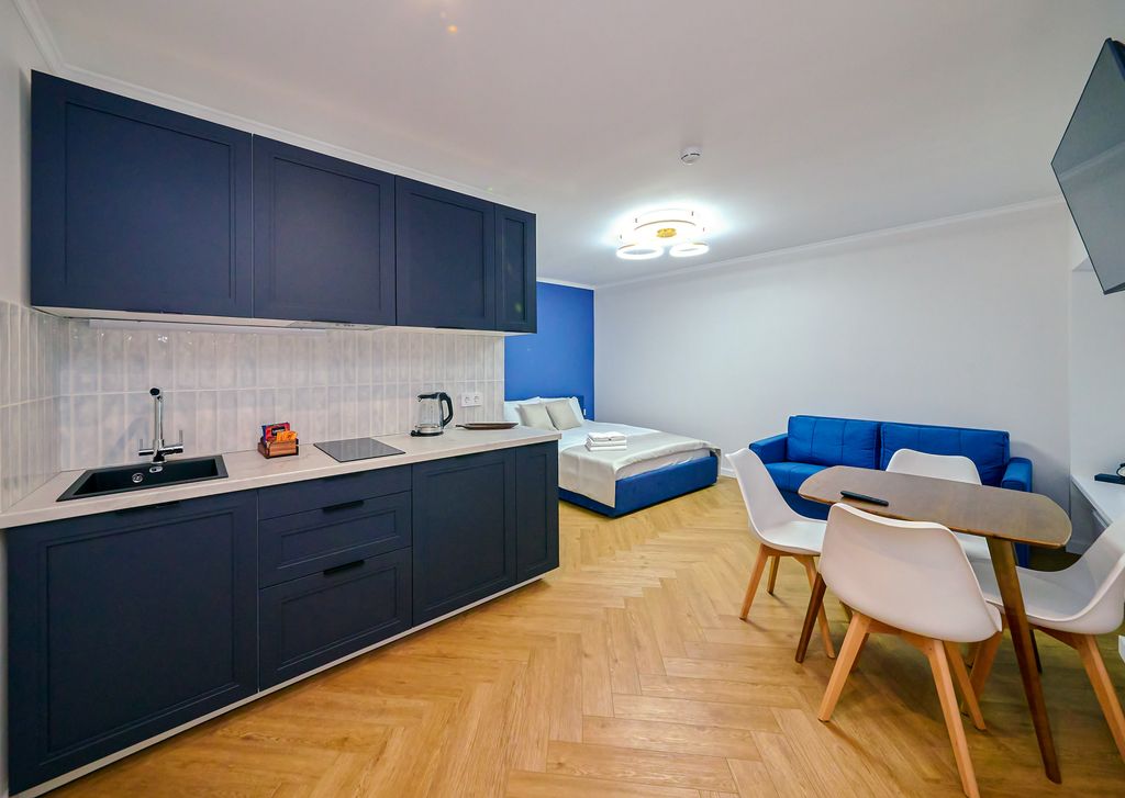 Suvorovsky — Апартаменты джуниор сьют с кухней и санузлом