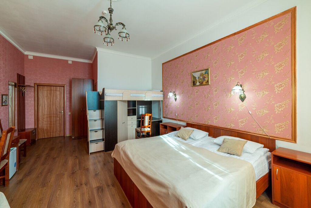 Демократ на Некрасова 58 — Семейный номер Стандарт+