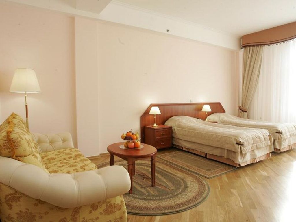 Комплекс отдыха Беларусь — Четырёхместный номер Корпус № 2. Стандарт комфорт с балконом