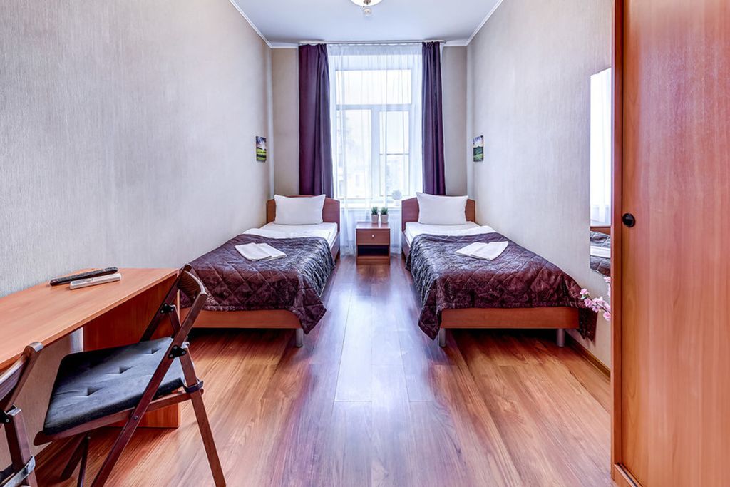 Демократ на Невском 147 — Двухместный номер с 2 отдельными кроватями Стандарт