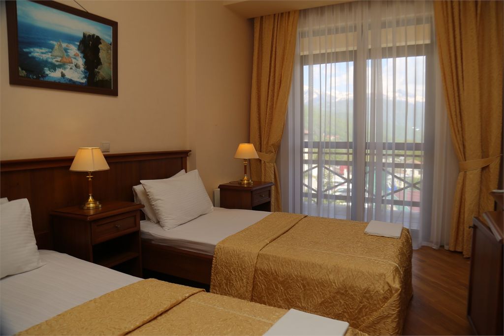 Комплекс отдыха Беларусь — Двухместный номер с 2 отдельными кроватями Стандарт с балконом в пятом корпусе