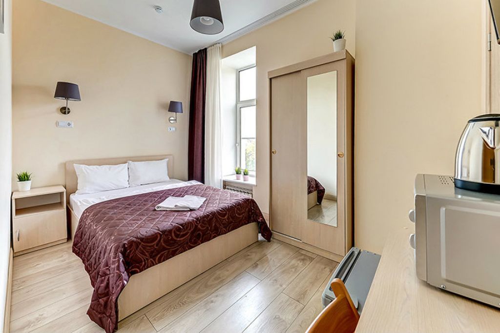 Демократ на Невском 147 — Одноместный номер Комфорт