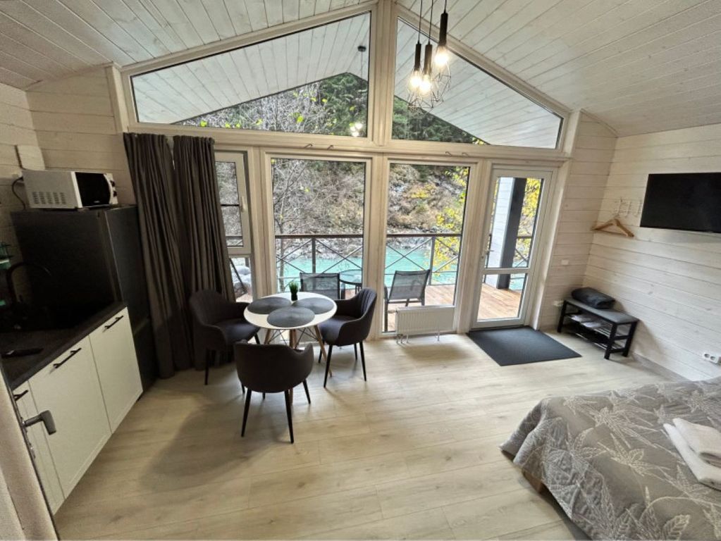 Белая река — Дом на берегу 2