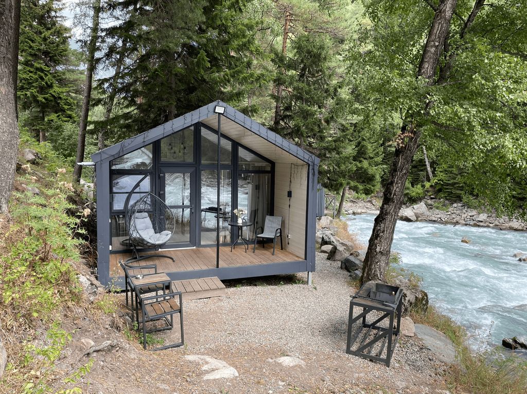 Белая река — Дом на берегу 7