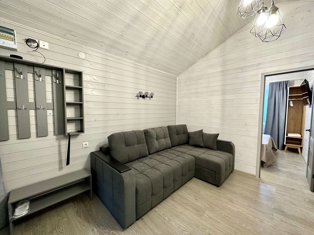 Белая река — Дом № 10