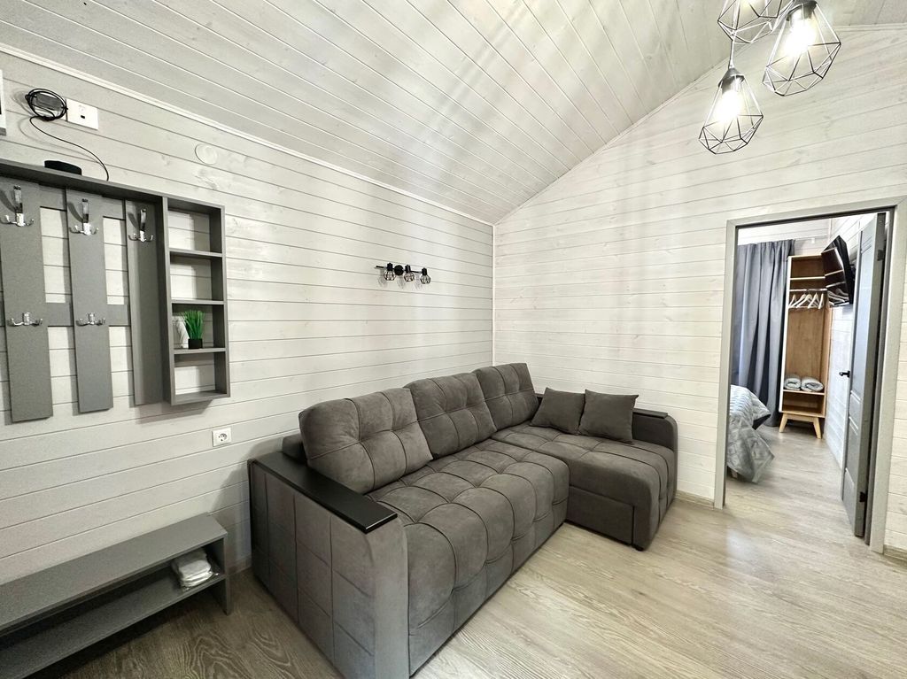 Белая река — Дом № 11