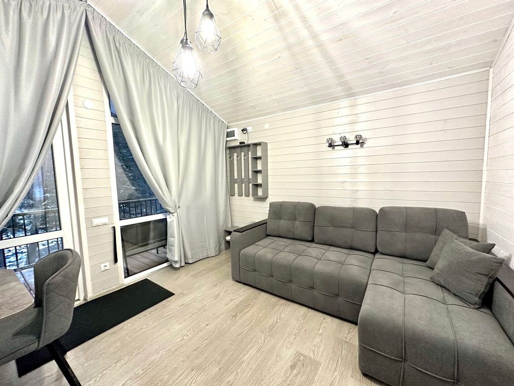 Белая река — Дом № 12