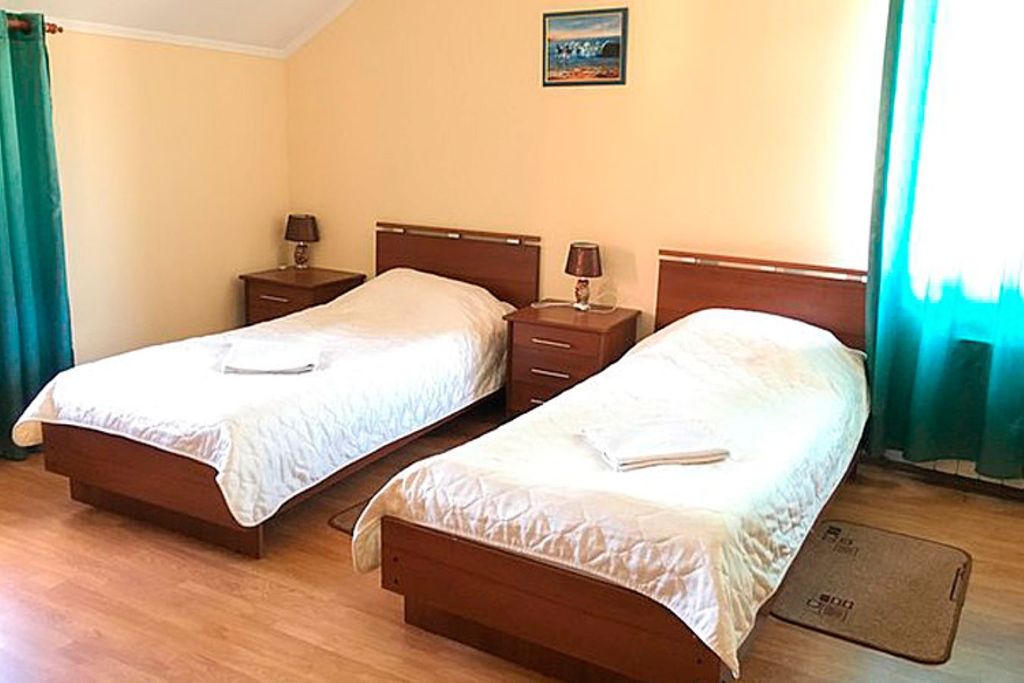 Южный — Двухместный номер с 2 отдельными кроватями Стандарт