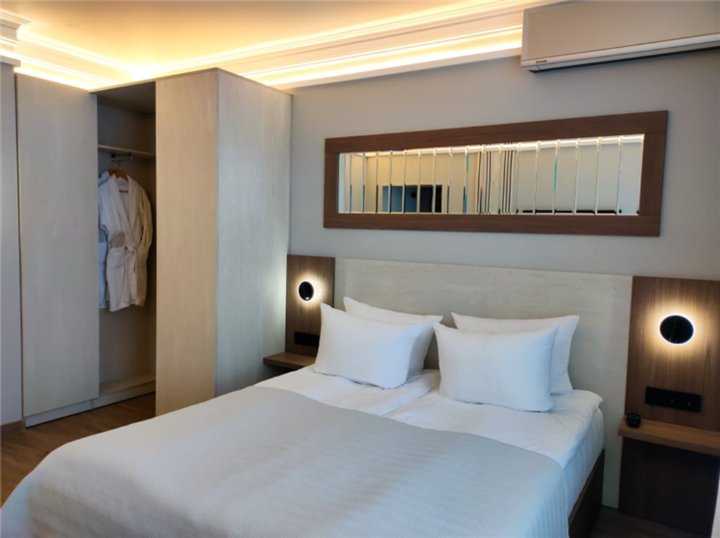 Самбия — Двухместный номер с 1 кроватью Люкс двухкомнатный с прямым видом на море и балконом (Корп.В)