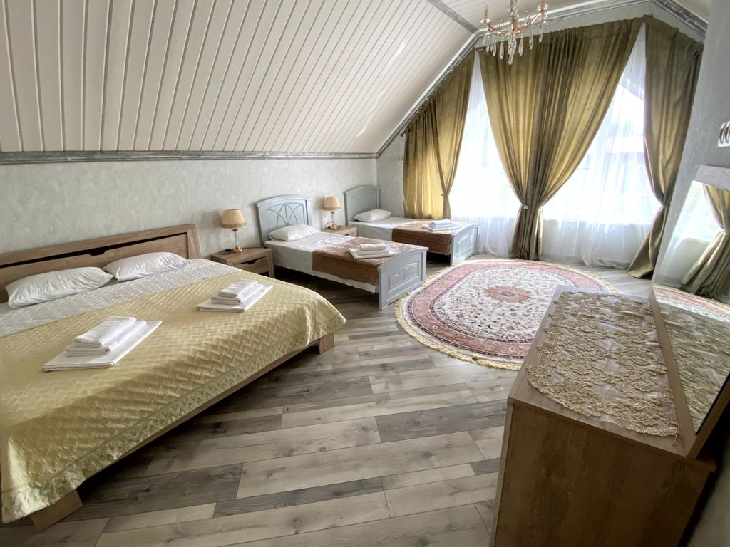 Гуниб Премиум — Семейный номер Роскошный номер с 3 спальнями