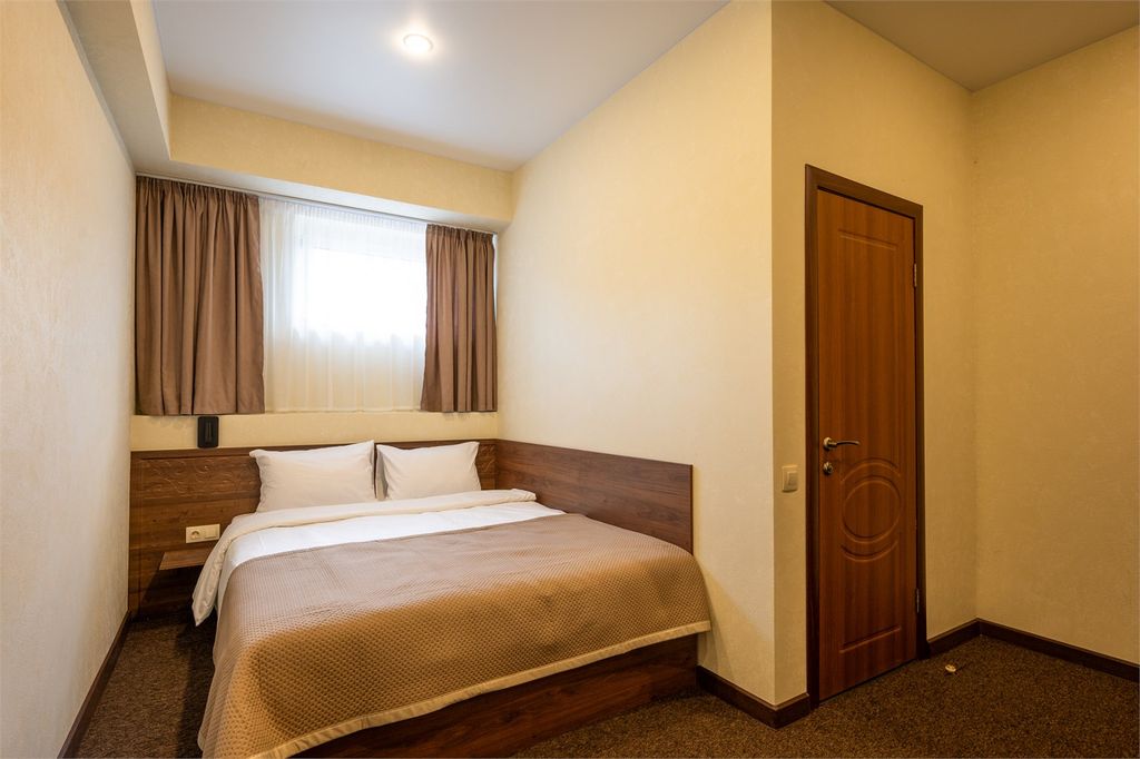 Кунак — Двухместный номер с 1 кроватью Комфорт плюс (цоколь)