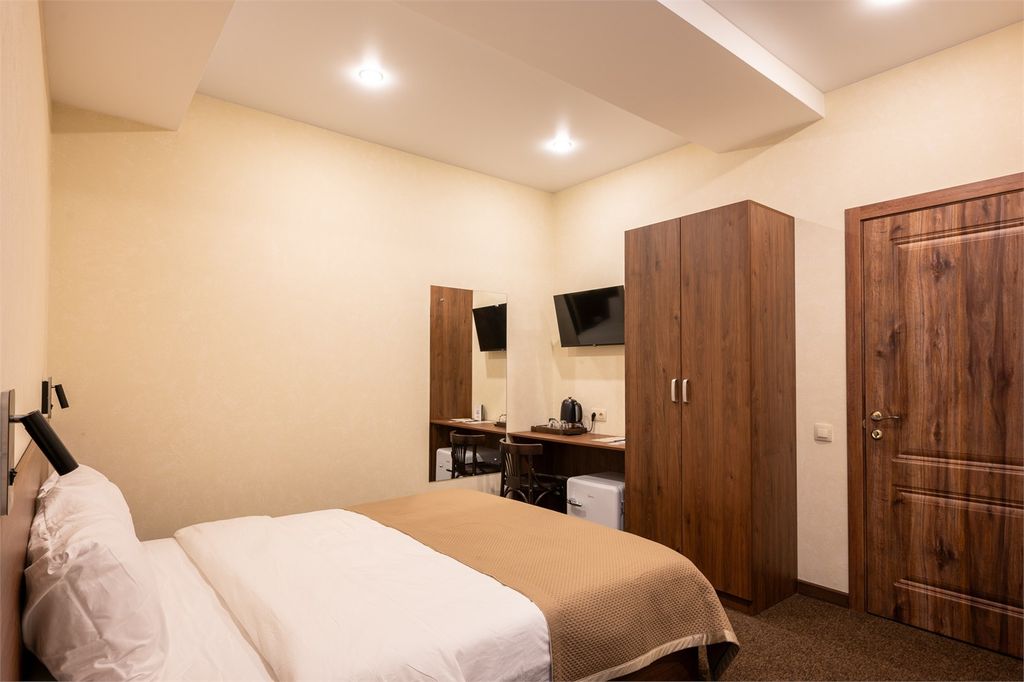 Кунак — Четырёхместный номер улучшенный номер (цоколь)