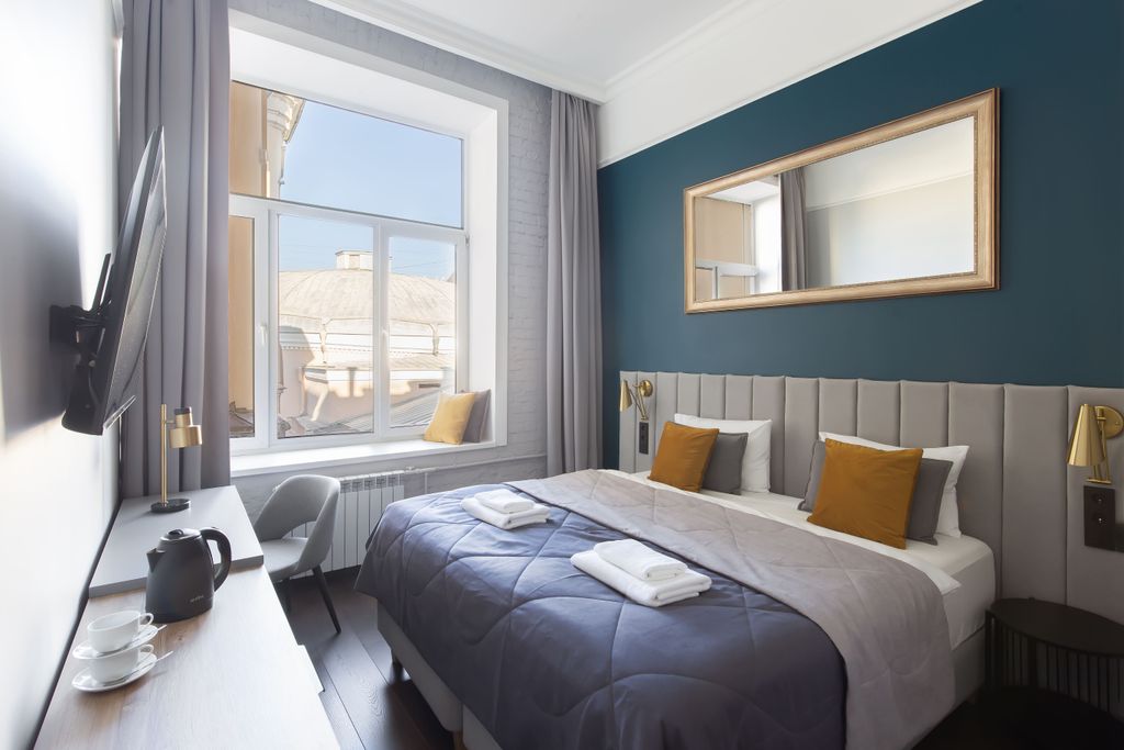 Lopatin Невский 100 — Двухместный номер с 1 кроватью улучшенный с видом во двор