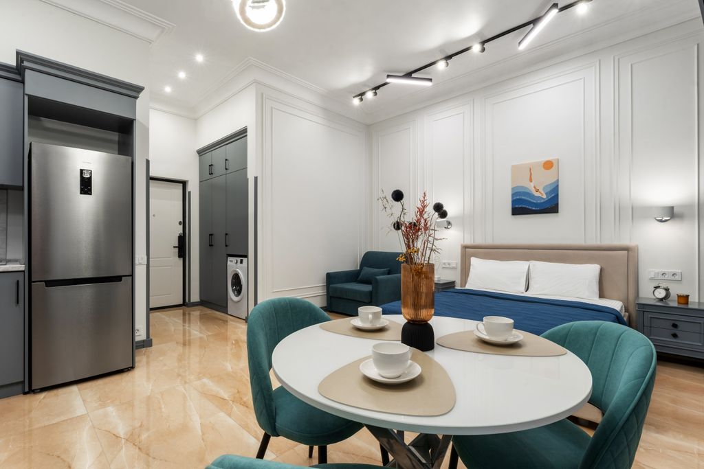 Айвазовский — Трёхместный номер делюкс