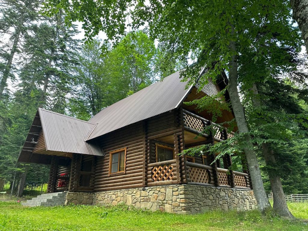 Forest — Дом двухэтажный коттедж на 13 человек