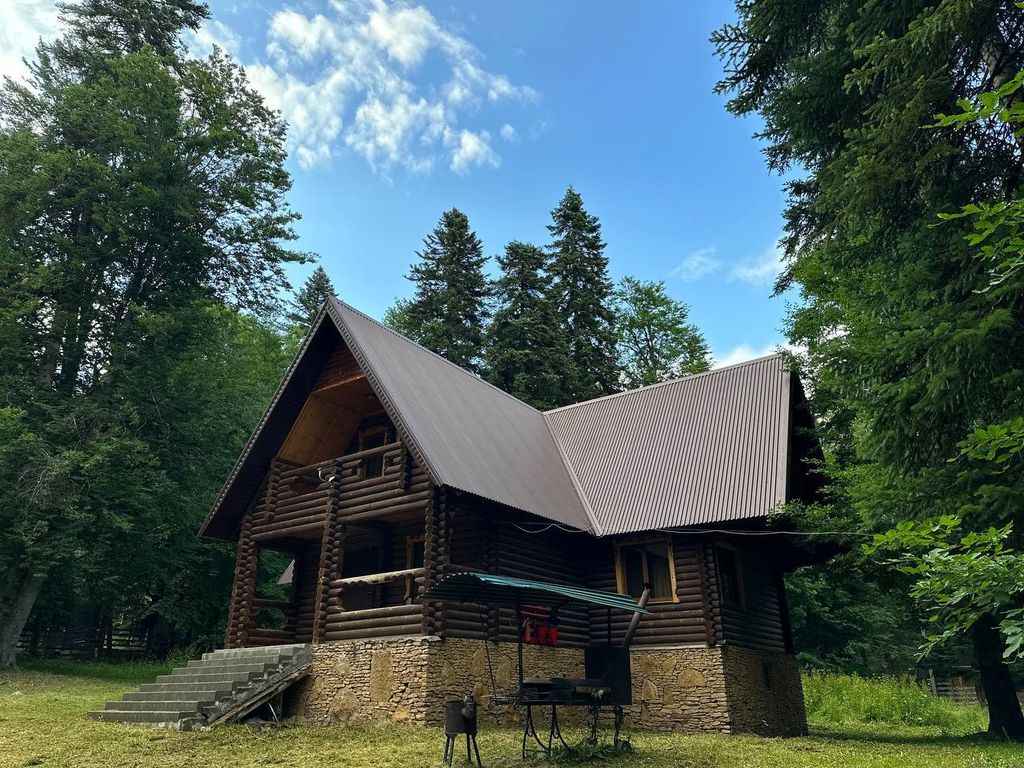 Forest — Дом двухэтажный на 11 человек