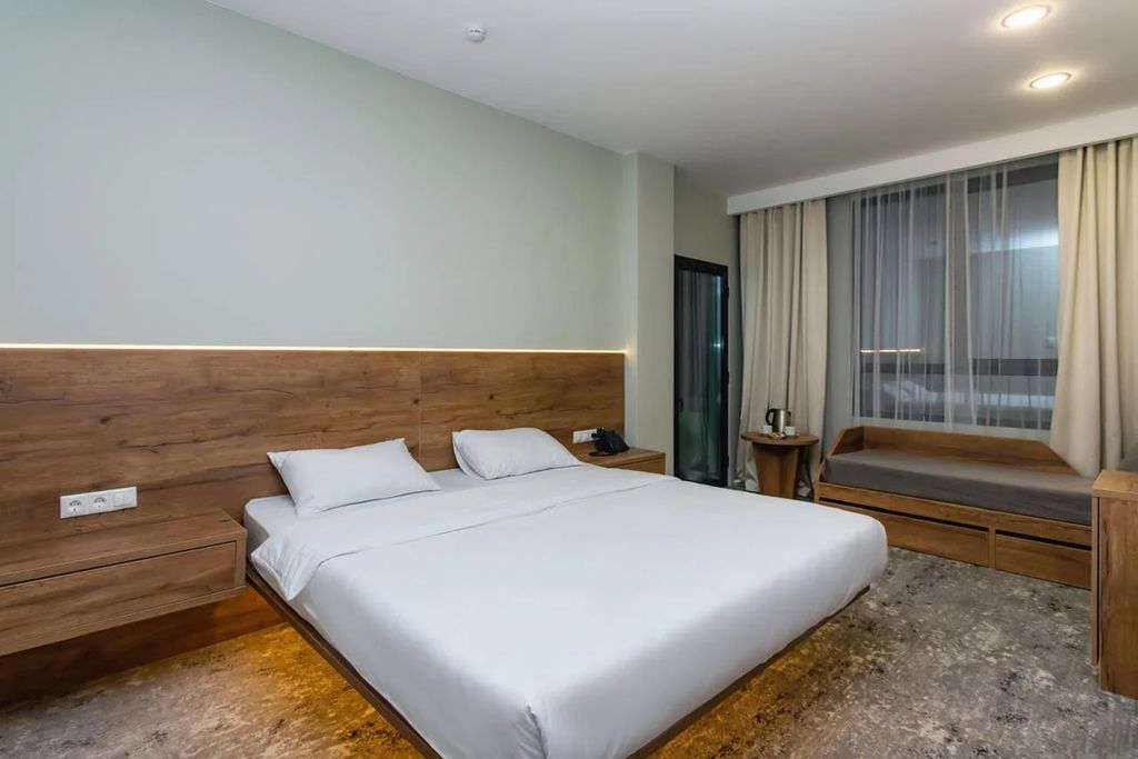 Триумф — Трёхместный номер комфорт улучшенный