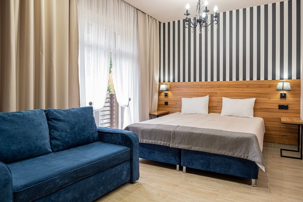 Шале-Отель Китеж — Четырёхместный номер Люкс