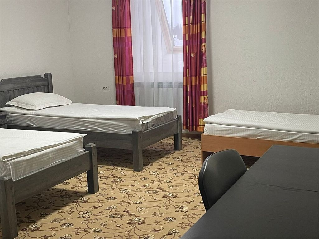 Лежневская лагуна — Трёхместный номер Эконом с тремя односпальными кроватями