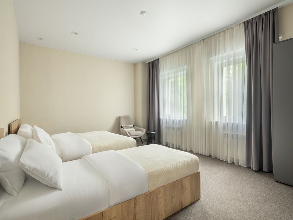 Бризко — Четырёхместный номер family room