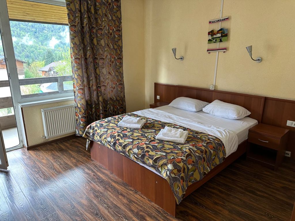 Тукан — Двухместный номер с 1 кроватью стандарт с видом на горы