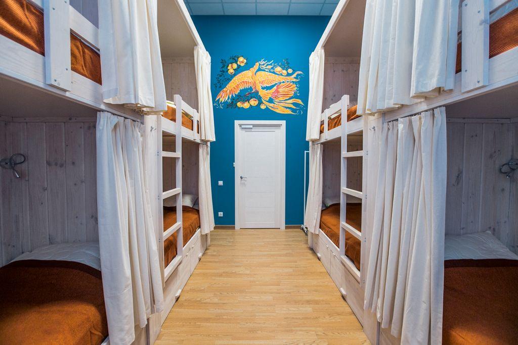 Yes Hostel — Многоместный мужской номер Палех