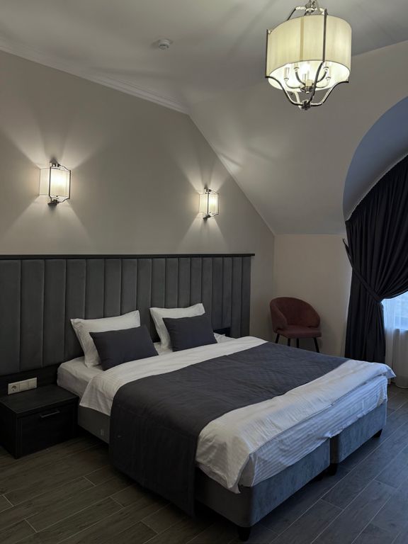 Саксония — Трёхместный номер стандарт с видом на город