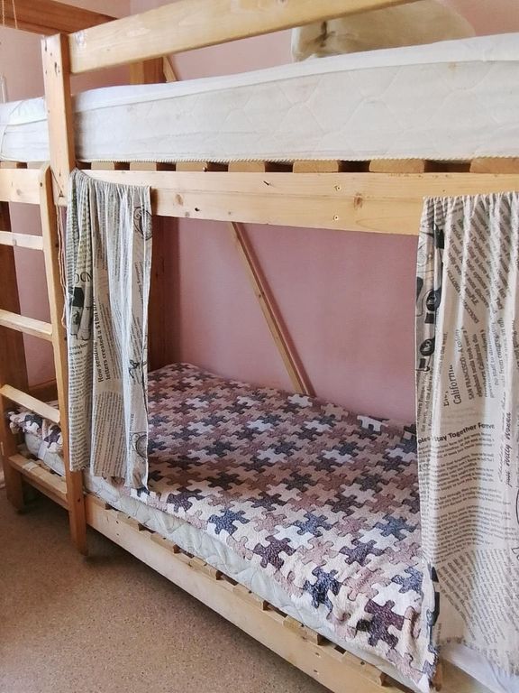 Клевер — Одноместный номер женская комната, нижние места