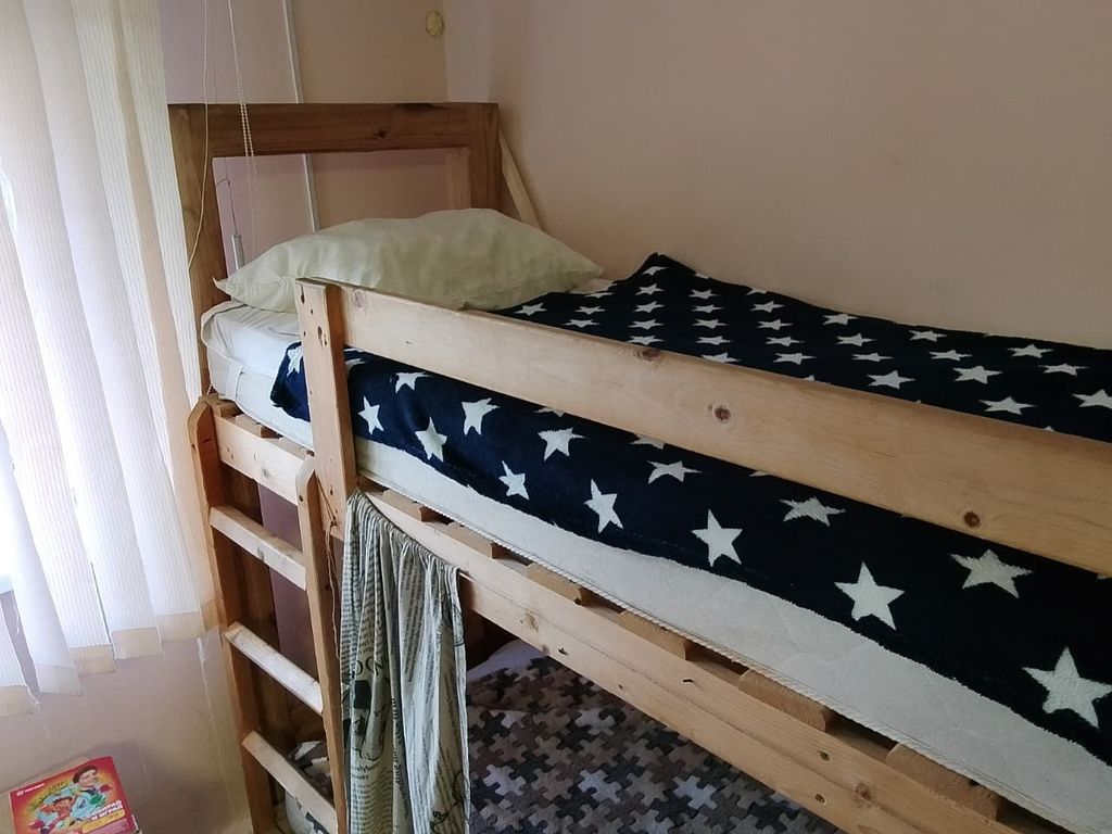 Клевер — Одноместный номер женская комната, верхние места