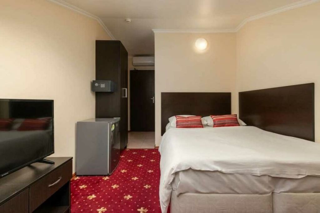 Яна — Семейный номер семейный номер на уютной мансарде до 3 гостей