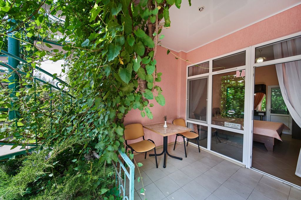 Гринвич — Двухместный номер с 1 кроватью Стандарт для двоих №7 на 1 этаже