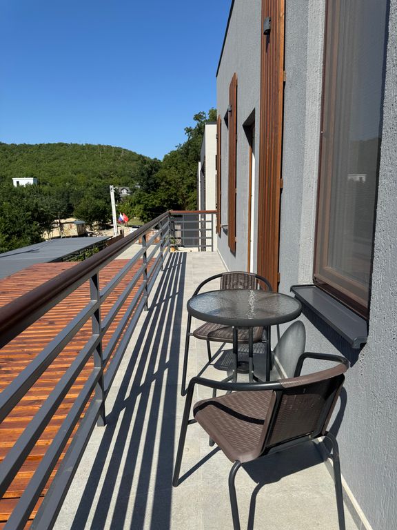 В Горах Абрау2 — Апартаменты стандарт