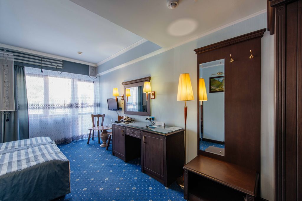 Дельфин — Двухместный номер с 2 отдельными кроватями стандарт