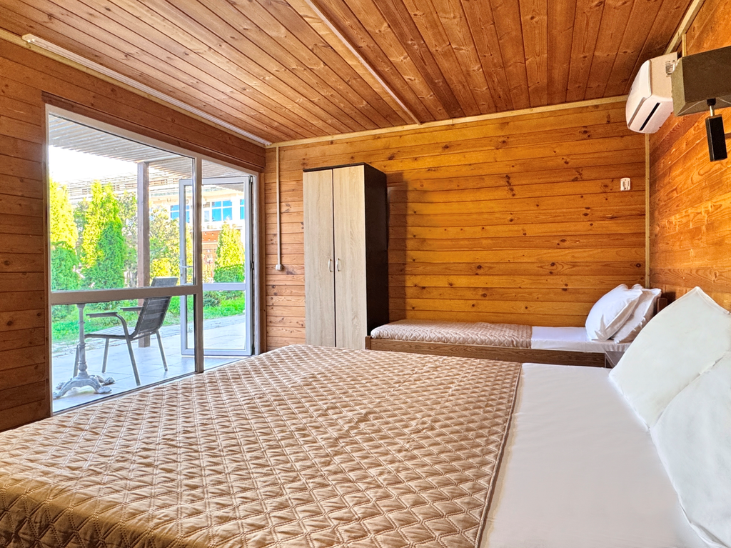 Уральские Самоцветы — Трёхместный номер Трёхместный Финский номер