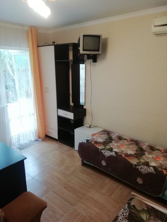 Солнышко — Одноместный номер одноместный номер с большой кроватью