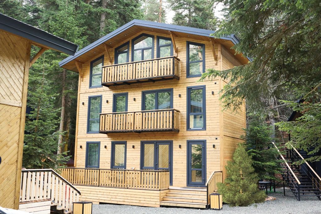 Три богатыря — Апартаменты 2-3 этаж