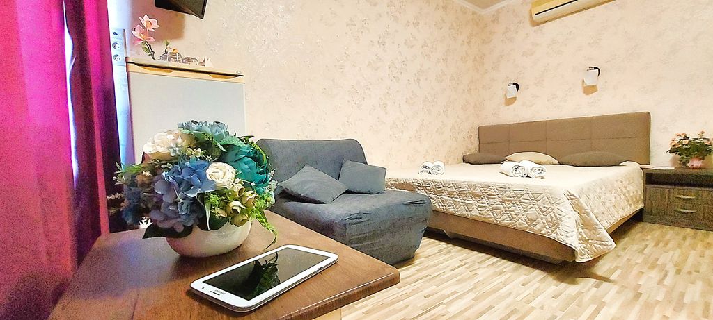 7 Чудес — Трёхместный номер улучшенный