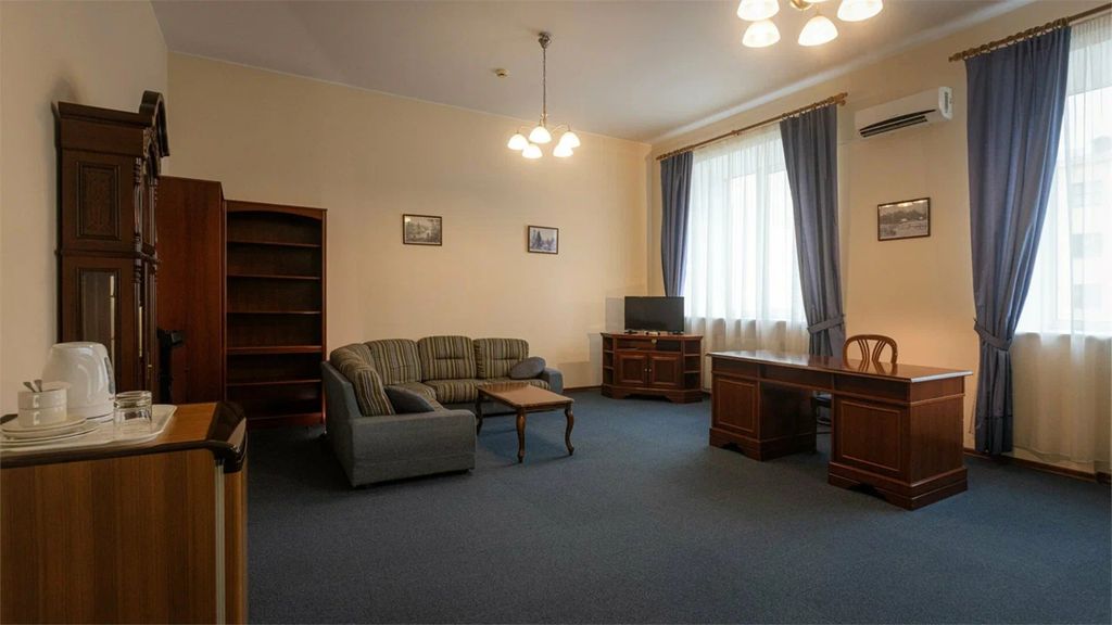 Карпинский — Двухместный номер с 1 кроватью люкс двухкомнатный