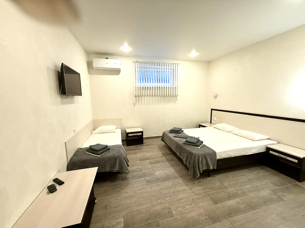 Даймонд Делюкс — Трёхместный номер стандарт